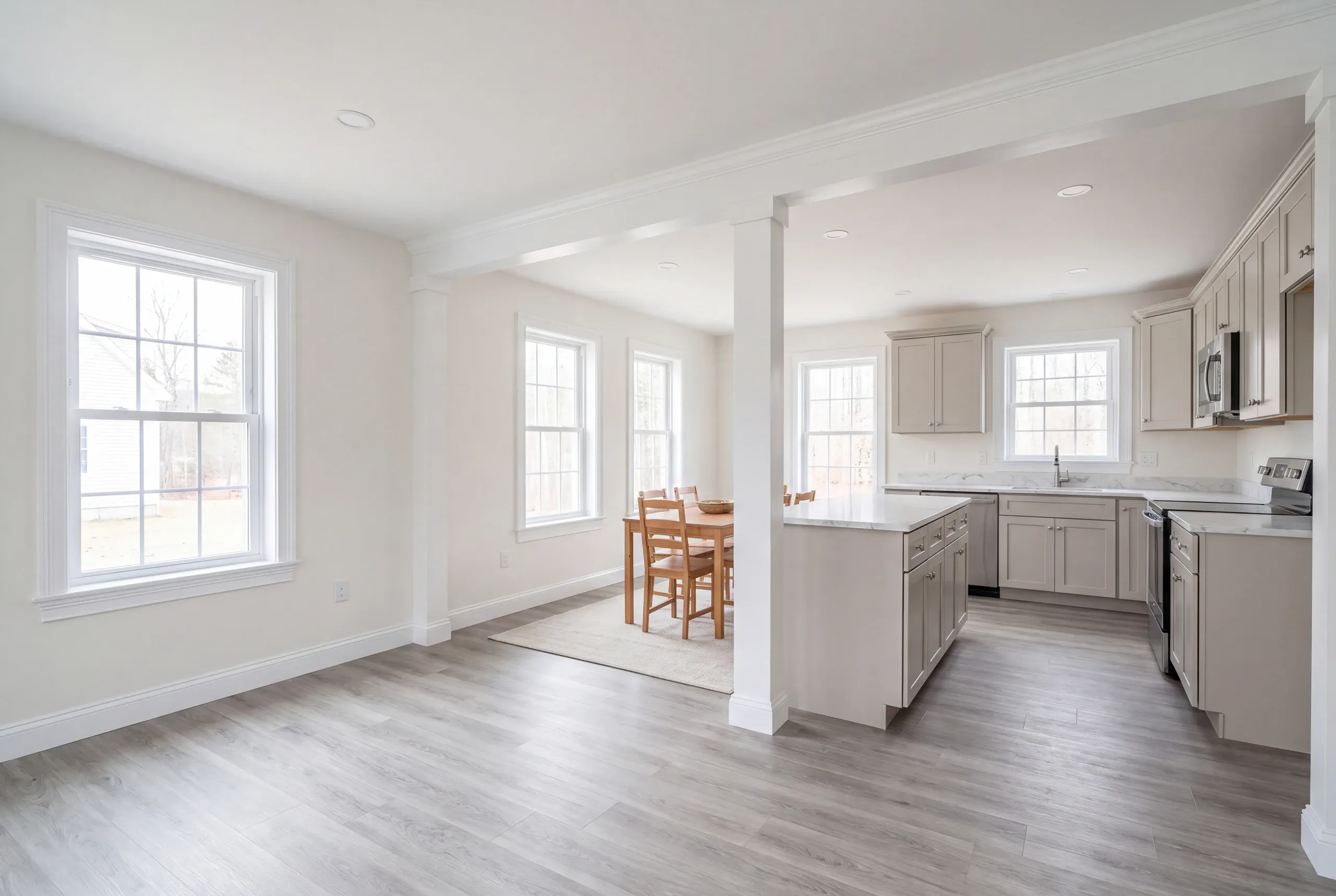 Finished kitchen and dining renovation in a Sidney home