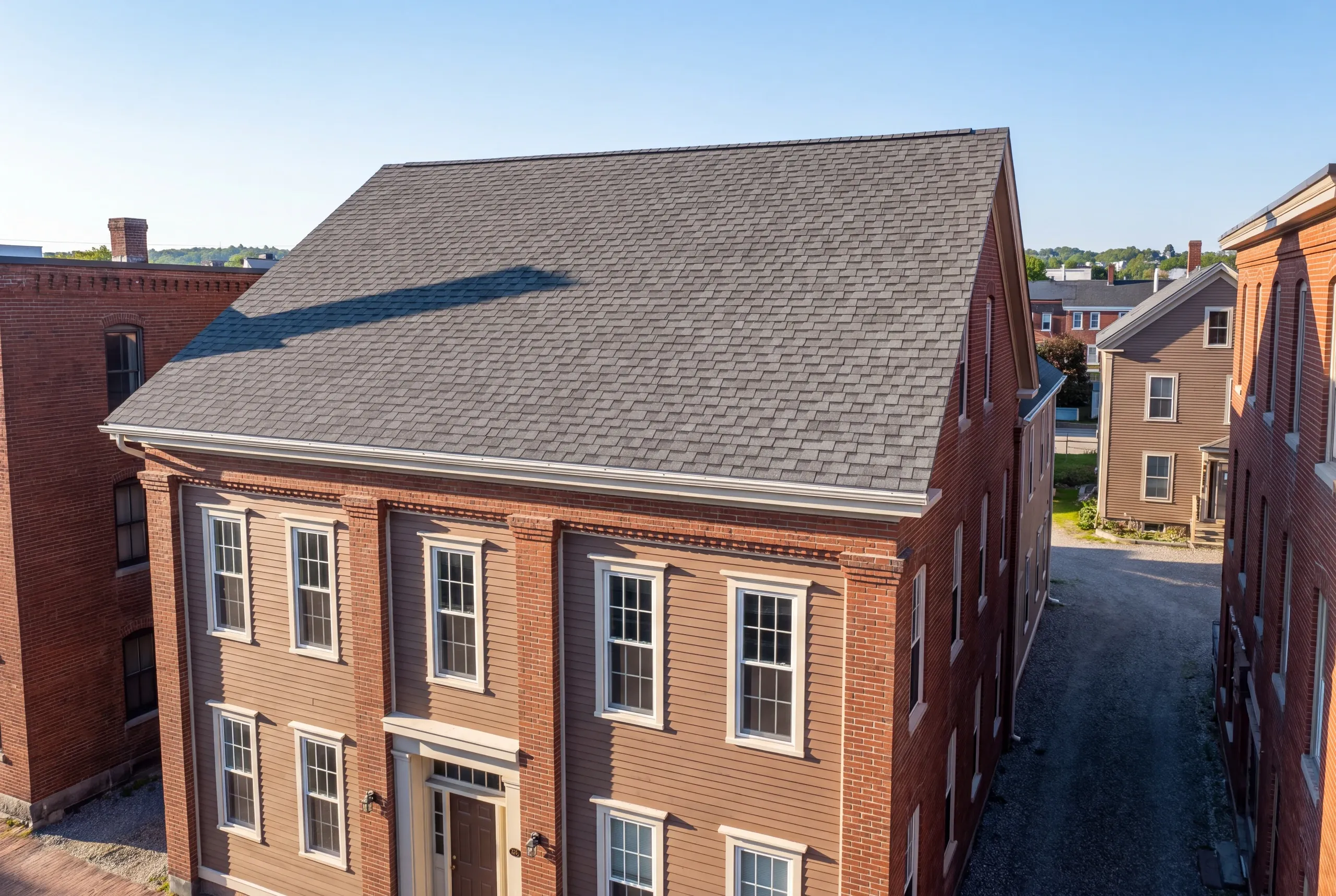 Finished roof on a Lewiston multi-family building